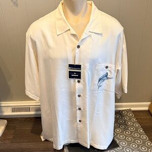 Weekenders Men's 2XL Cream Short Sleeve Shirt with Blue Fish Embroidery Preppy